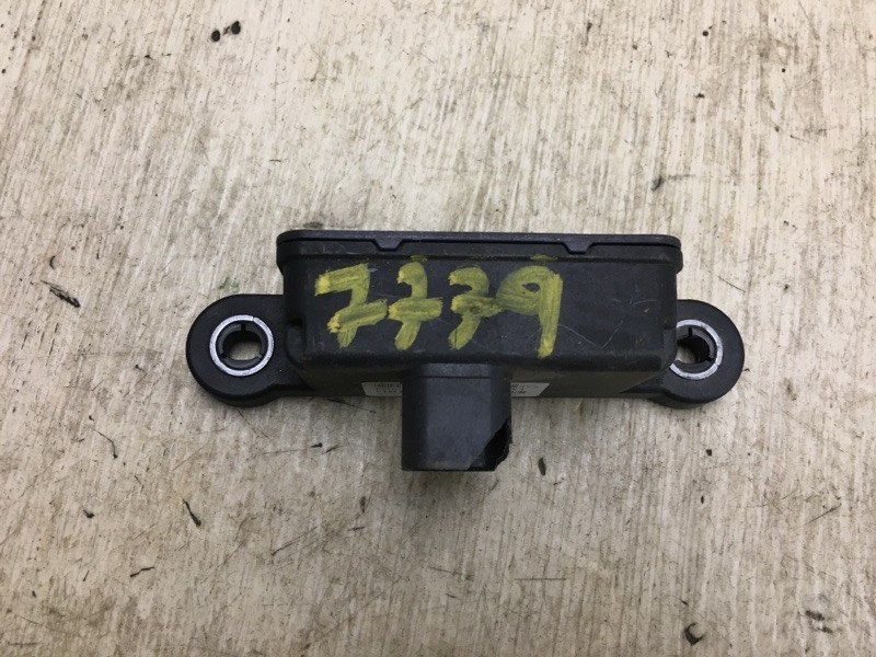 Датчик ускорения 200 14-16 2016 UF 2.4 ED6