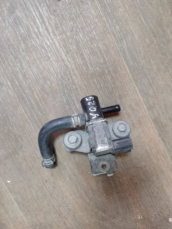 Клапан электромагнитный (вакуумный) NISSAN TEANA J32 08-14 14930-JA10D Б/У