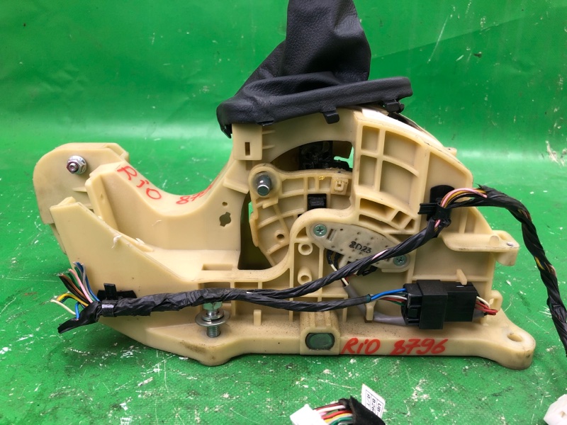 Кулиса АКПП RIO UB 2011-2017 2012 UB 1.6 G4FD Кулиса АКПП RIO UB 2011-2017 2012 UB 1.6 G4FD