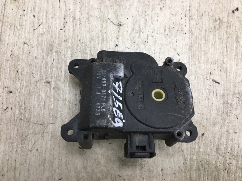 Моторчик заслонки печки TOYOTA CAMRY 40 06-11 87106-30440 Б/У