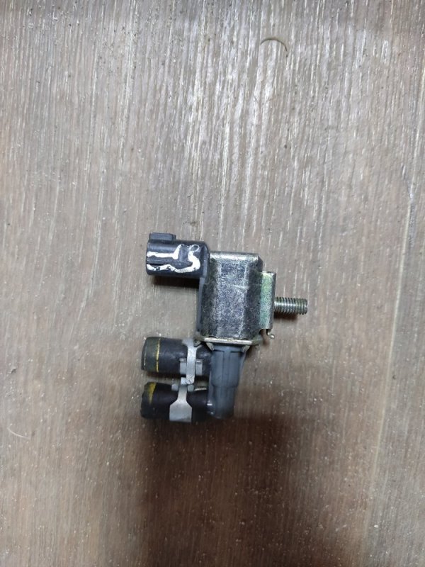 Клапан электромагнитный (вакуумный) NISSAN MURANO Z50 02-07