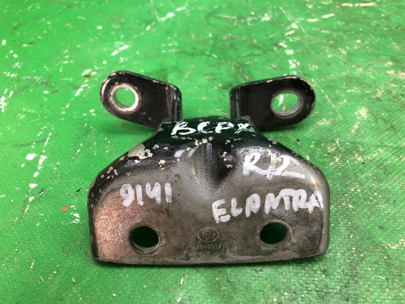 Петля двери верхняя задняя правая HYUNDAI ELANTRA MD 10-15 MD 1.8 G4NB Петля двери верхняя задняя правая HYUNDAI ELANTRA MD 10-15 MD 1.8 G4NB