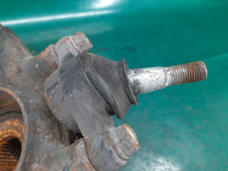 Кулак поворотный передний правый SONATA NF 04-10 2006 Седан 3.3 G6DB Кулак поворотный передний правый SONATA NF 04-10 2006 Седан 3.3 G6DB