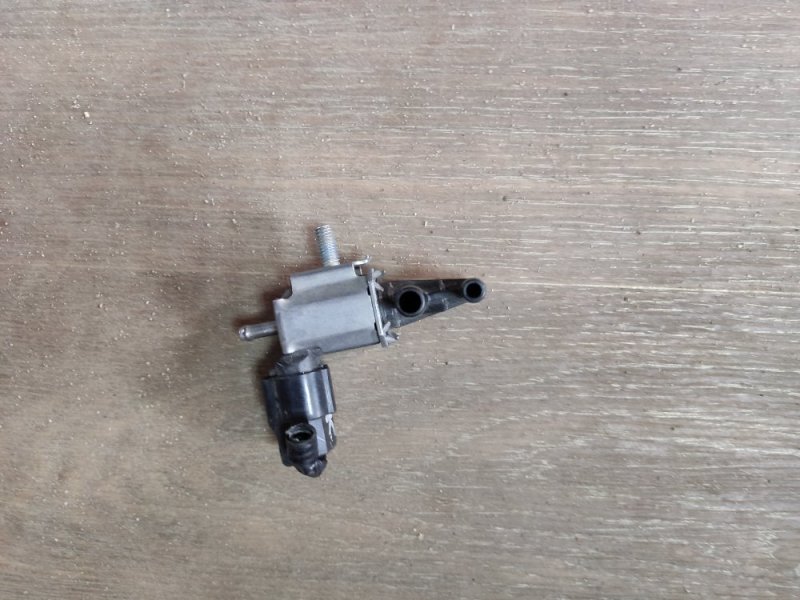 Клапан электромагнитный (вакуумный) HONDA CIVIC FC/FK 15- Б/У