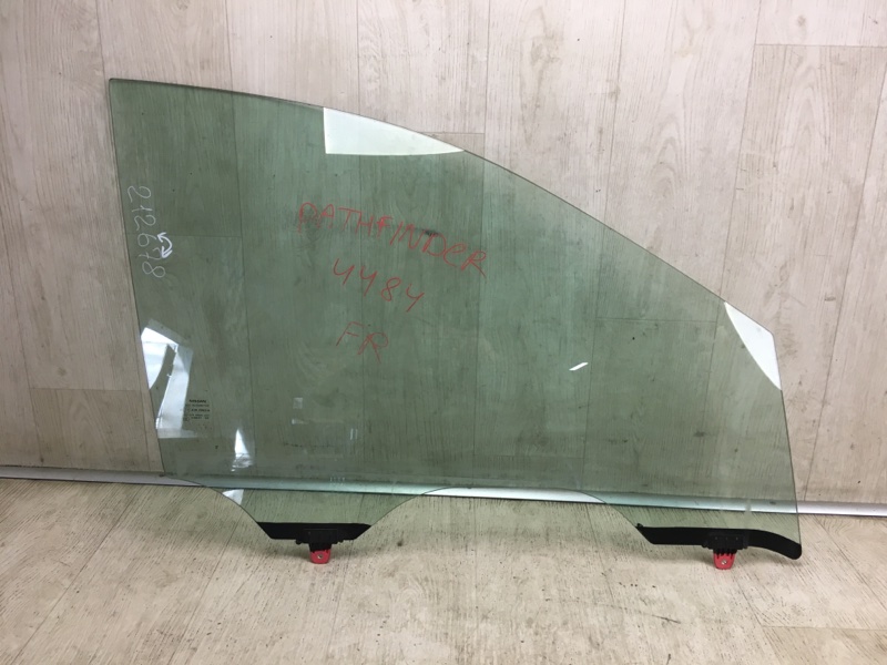 Стекло двери переднее правое NISSAN PATHFINDER R52 12-21 2018 R52 3.5 VQ35DD 80300-9PM0A Б/У
