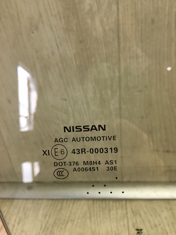 Стекло двери переднее правое PATHFINDER R52 12-21 2018 R52 3.5 VQ35DD