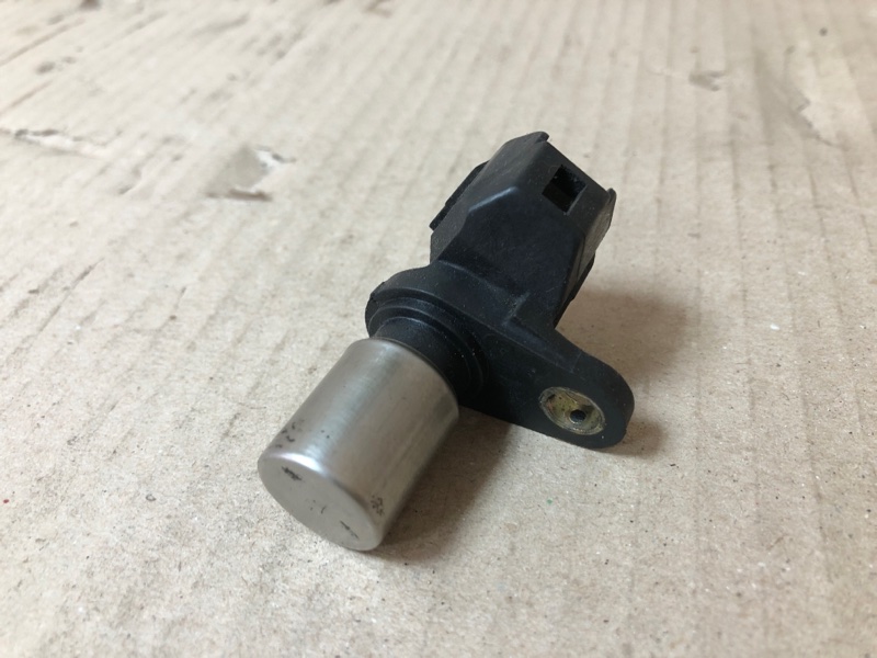 Датчик положения коленвала TOYOTA AVALON 99-05 2001 3.0 90080-19009 Б/У