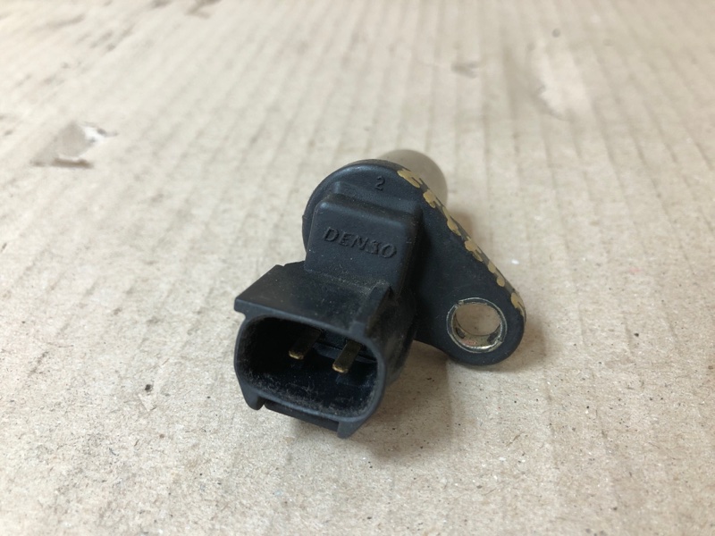 Датчик положения коленвала AVALON 99-05 2001 3.0