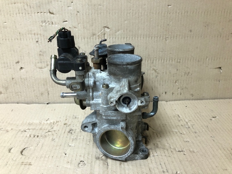 Дроссельная заслонка AVALON 99-05 2001 3.0