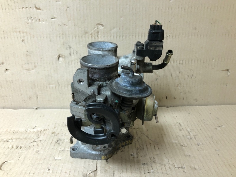 Дроссельная заслонка AVALON 99-05 2001 3.0