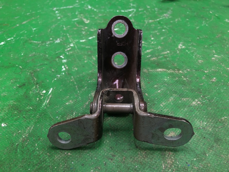 Петля двери нижняя левая FORTE/CERATO TD 08-13 2009 TD 2.0 G4KD