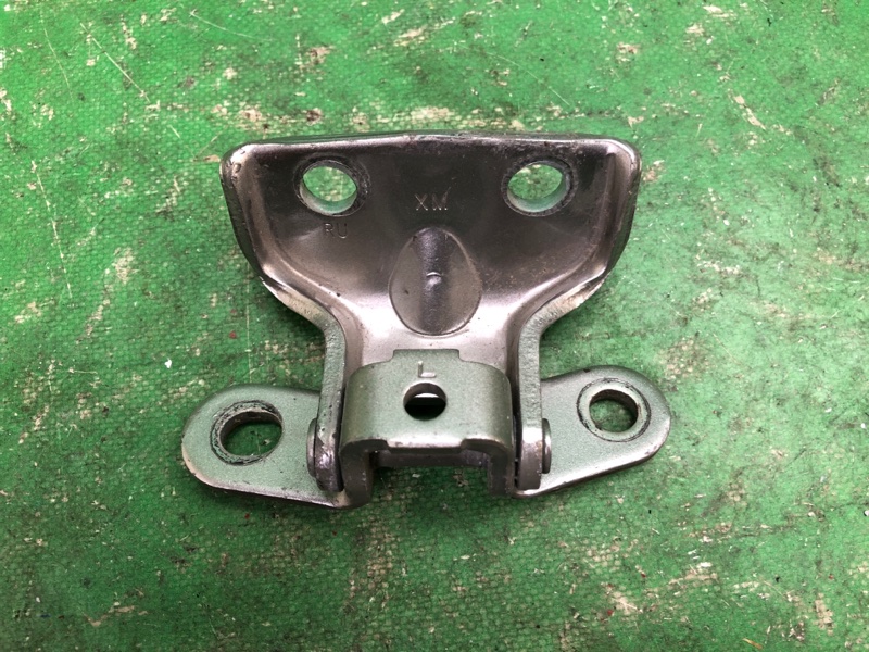 Петля двери верхняя задняя левая KIA SORENTO XM 09-14 XM 2.4 G4KJ Петля двери верхняя задняя левая KIA SORENTO XM 09-14 XM 2.4 G4KJ