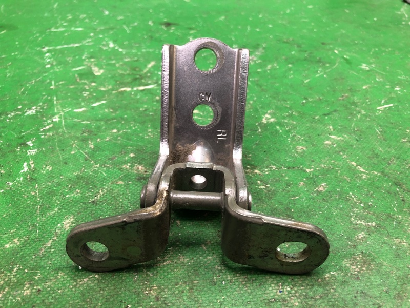 Петля двери нижняя задняя левая SORENTO XM 09-14 2012 XM 2.4 G4KJ