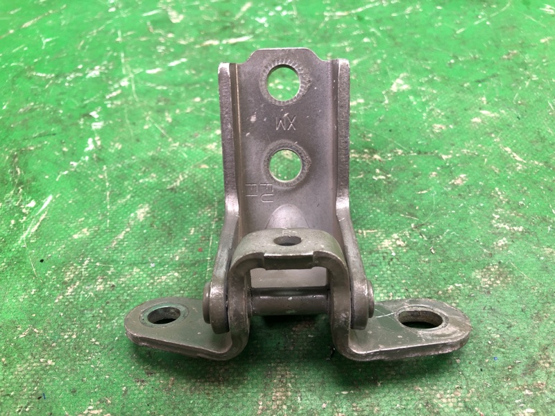 Петля двери нижняя задняя левая KIA SORENTO XM 09-14 2012 XM 2.4 G4KJ 79350-2B020 Б/У