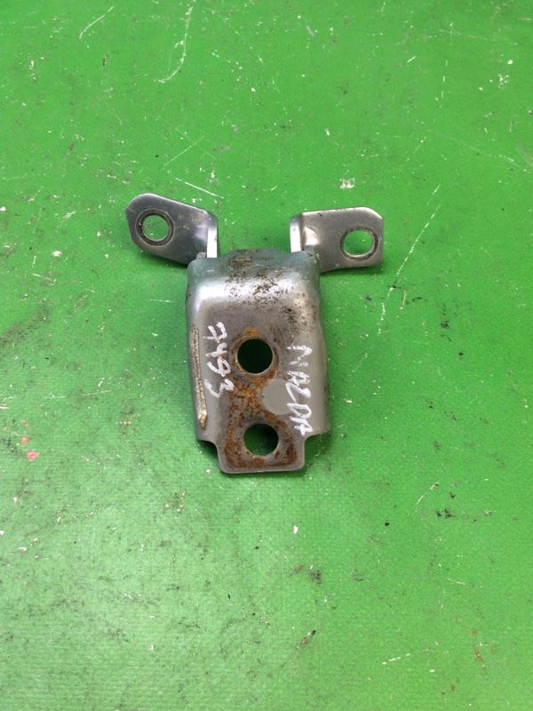 Петля двери верхняя передняя правая 3 BM 13-19 2017 BM 2.0 PE-VPS