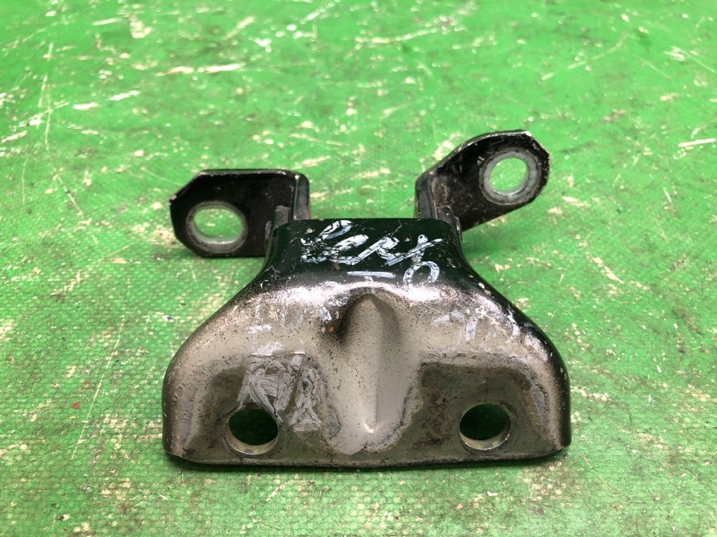 Петля двери верхняя задняя левая KIA FORTE/CERATO TD 08-13 2009 TD 2.0 G4KD 79410-2D000 Б/У