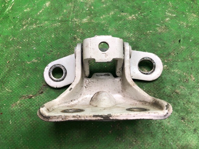 Петля двери верхняя задняя левая KIA SORENTO XM 09-14 XM 2.4 G4KE