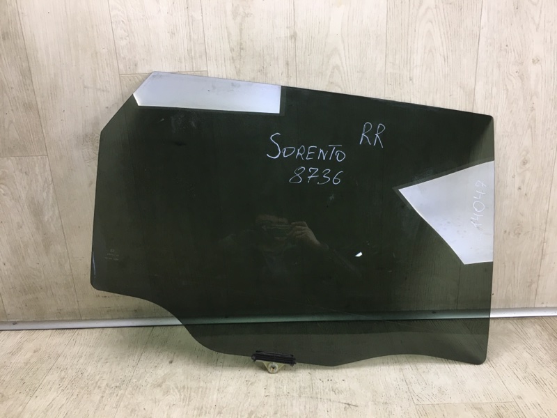 Стекло двери заднее правое KIA SORENTO XM 09-14 2012 XM 2.4 G4KJ 83421-2P010 Б/У