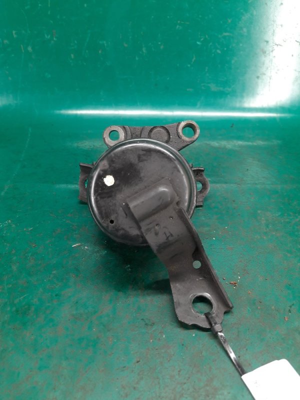 Подушка двигателя правая RAV4 00-05 2000 Внедорожник 2.0 1AZ-FE Подушка двигателя правая RAV4 00-05 2000 Внедорожник 2.0 1AZ-FE