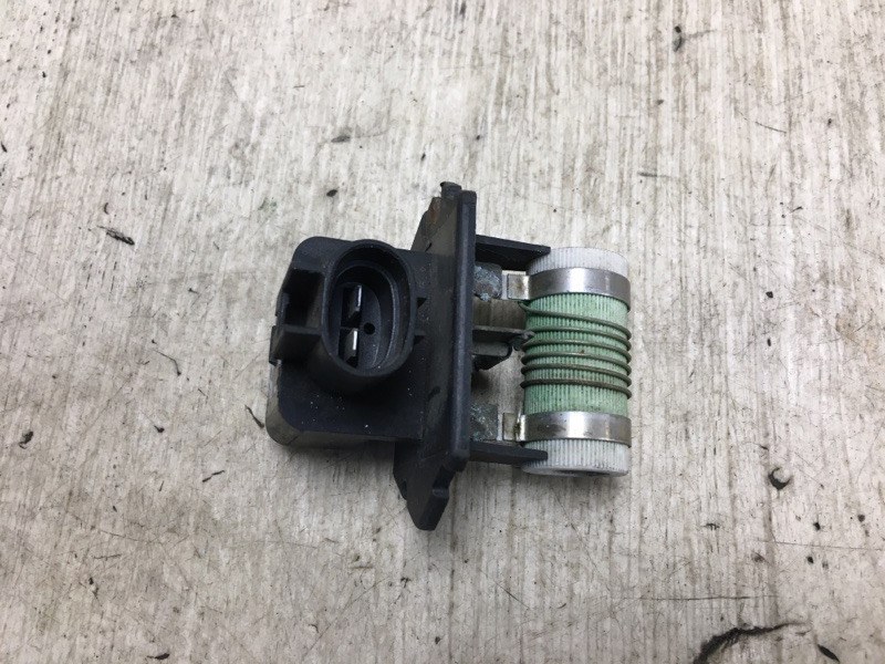 Резистор вентилятора радиатора KIA FORTE/CERATO TD 08-13 2009 TD 2.0 G4KD 25385-1M000 Б/У