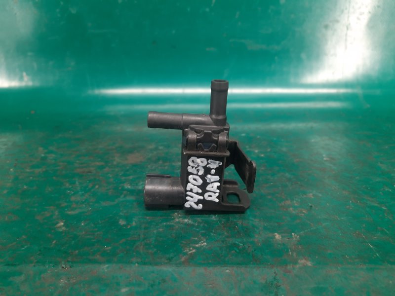 Запчасть клапан электромагнитный (вакуумный) TOYOTA RAV4 00-05 2000 Внедорожник 2.0 1AZ-FE 25860-28040 Б/У Клапан электромагнитный (вакуумный) TOYOTA RAV4 00-05 2000 Внедорожник 2.0 1AZ-FE 25860-28040 Б/У