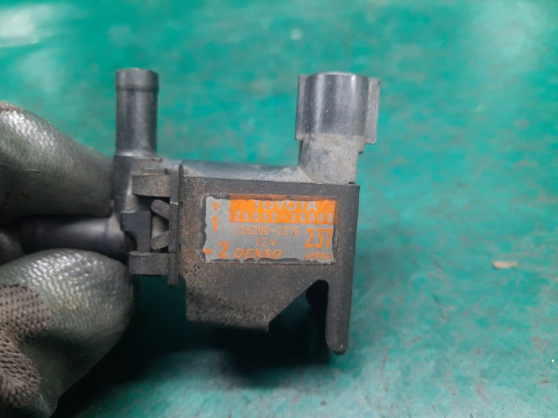 Клапан электромагнитный (вакуумный) RAV4 00-05 2000 Внедорожник 2.0 1AZ-FE Клапан электромагнитный (вакуумный) RAV4 00-05 2000 Внедорожник 2.0 1AZ-FE