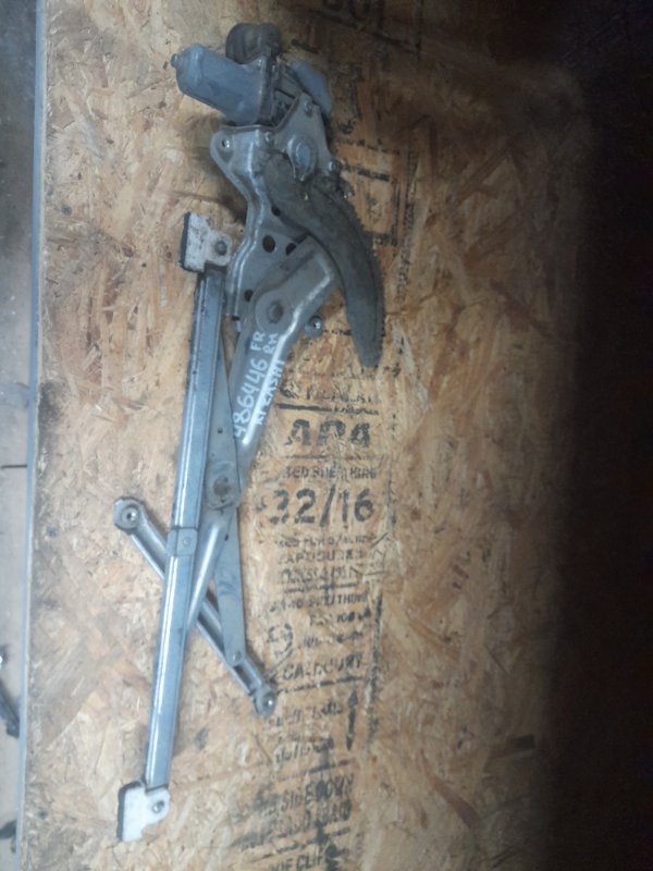 Запчасть стеклоподъемник передний правый SUZUKI KIZASHI 09-14 83401-57L01 Б/У Стеклоподъемник передний правый SUZUKI KIZASHI 09-14 83401-57L01 Б/У