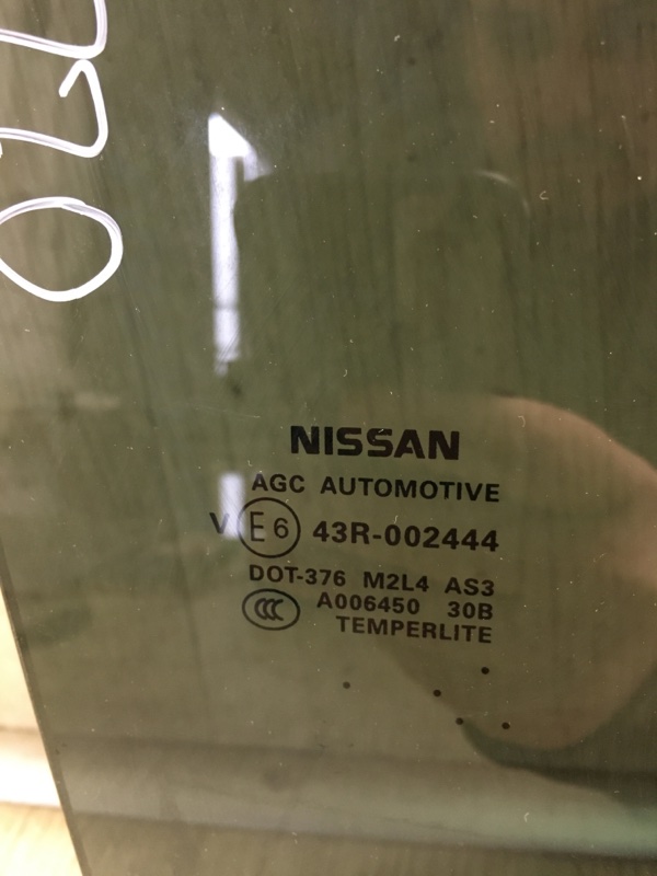 Стекло двери заднее правое PATHFINDER R52 12-21 2018 R52 3.5 VQ35DD