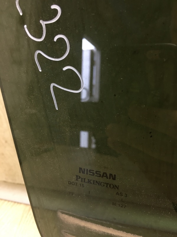 Стекло двери заднее правое X-TRAIL/ROGUE T32 13-20 2017 T32 2.5 QR25DE