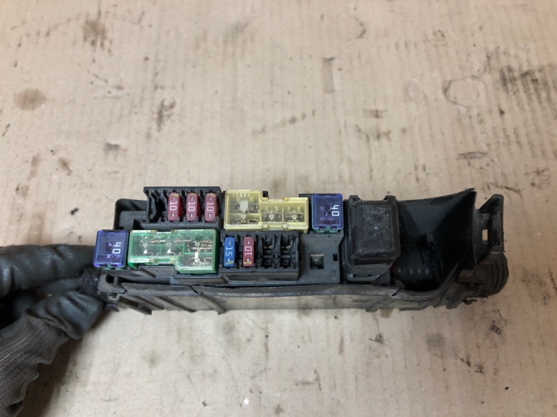 Блок предохранителей моторный отсек NISSAN NV200 USA 13- 2017 M20X 2.0 MR20DE 24381-C9900 Б/У