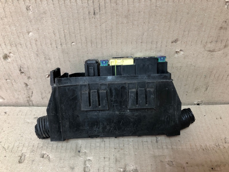 Блок предохранителей моторный отсек NISSAN NV200 USA 13- M20X 2.0 MR20DE