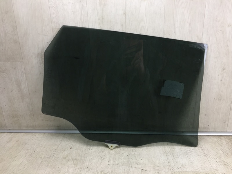 Стекло двери заднее левое KIA SORENTO XM 09-14 XM 2.4 G4KE