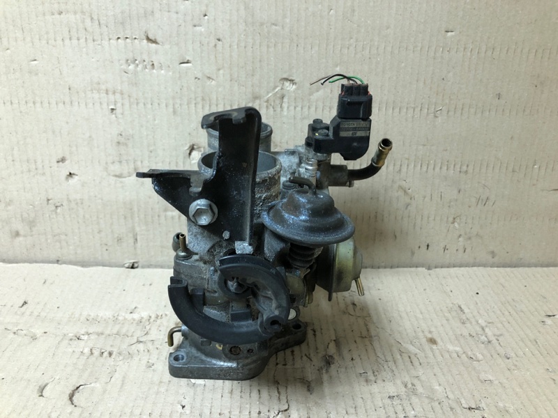 Дроссельная заслонка AVALON 99-05 2003 3.0