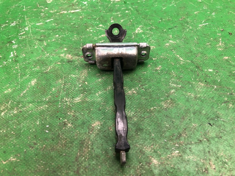 Ограничитель двери передний HYUNDAI ELANTRA MD 10-15 MD 1.8 G4NB