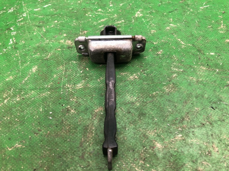 Ограничитель двери передний ELANTRA MD 10-15 2013 MD 1.8 G4NB