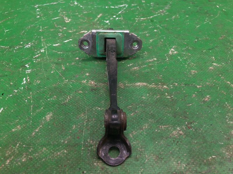 Ограничитель двери задний FORTE/CERATO TD 08-13 2009 TD 2.0 G4KD Ограничитель двери задний FORTE/CERATO TD 08-13 2009 TD 2.0 G4KD
