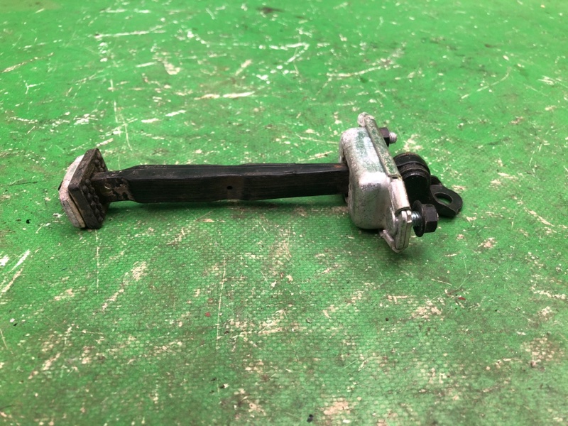 Ограничитель двери задний OPTIMA TF 11-16 2013 TF 2.4 G4KJ Ограничитель двери задний OPTIMA TF 11-16 2013 TF 2.4 G4KJ