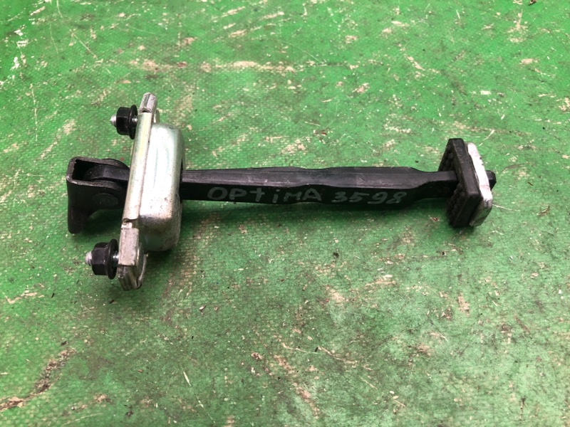 Запчасть ограничитель двери задний KIA OPTIMA TF 11-16 2013 TF 2.4 G4KJ 79480-2T000 Б/У Ограничитель двери задний KIA OPTIMA TF 11-16 2013 TF 2.4 G4KJ 79480-2T000 Б/У