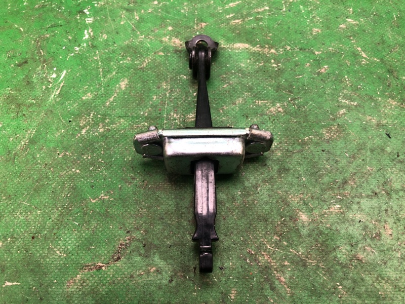 Ограничитель двери задний KIA SORENTO XM 09-14 XM 2.4 G4KJ