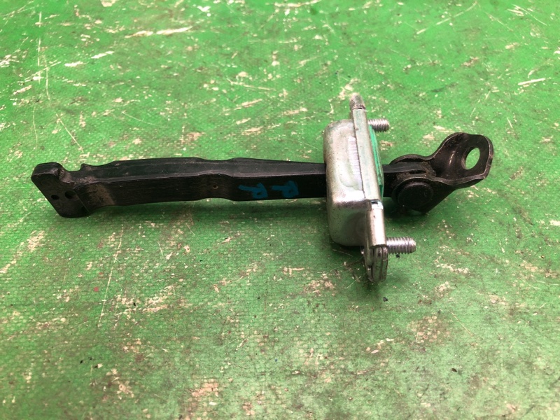 Ограничитель двери задний SORENTO XM 09-14 2012 XM 2.4 G4KJ