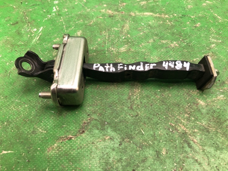 Ограничитель двери передний NISSAN PATHFINDER R52 12-21 2018 R52 3.5 VQ35DD 80430-3JC0A Б/У