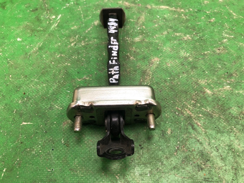 Ограничитель двери передний NISSAN PATHFINDER R52 12-21 R52 3.5 VQ35DD