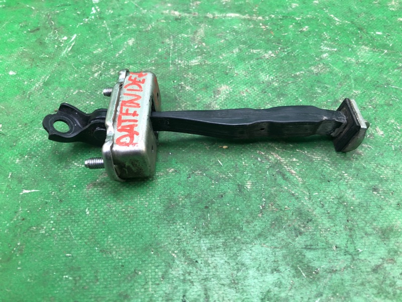Ограничитель двери задний NISSAN PATHFINDER R52 12-21 2014 R52 3.5 VQ35DE 82430-3JA0A Б/У