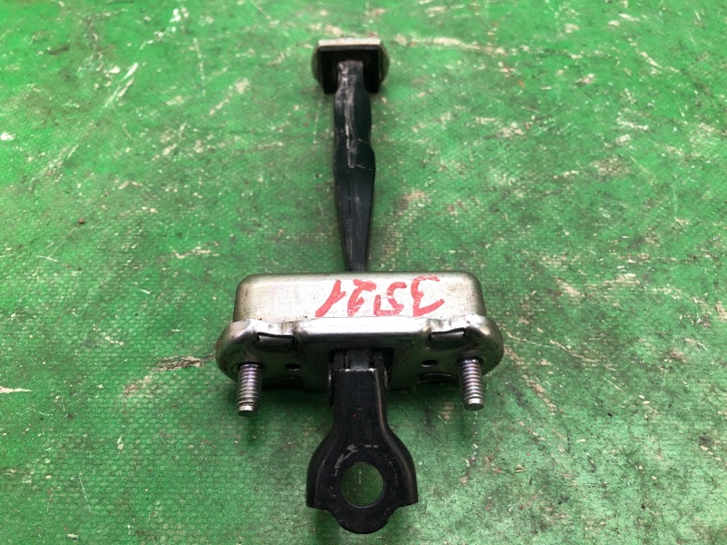 Ограничитель двери задний NISSAN PATHFINDER R52 12-21 R52 3.5 VQ35DE