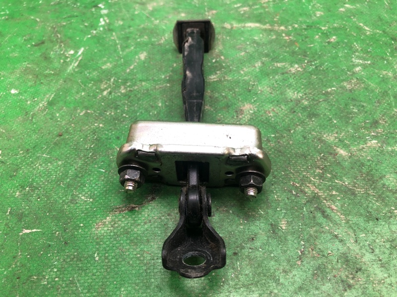 Ограничитель двери задний NISSAN PATHFINDER R52 12-21 R52 3.5 VQ35DE