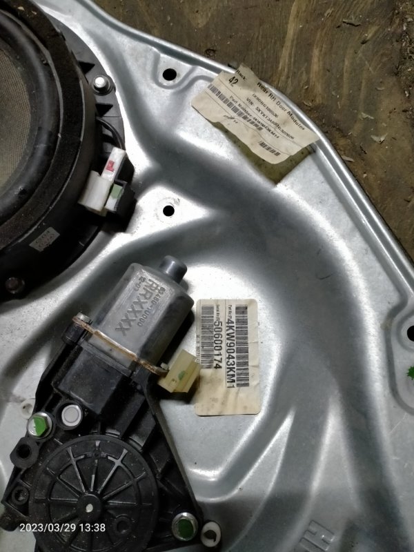 Стеклоподъемник задний правый SORENTO XM 09-14 2012 Внедорожник 2.4 Стеклоподъемник задний правый SORENTO XM 09-14 2012 Внедорожник 2.4