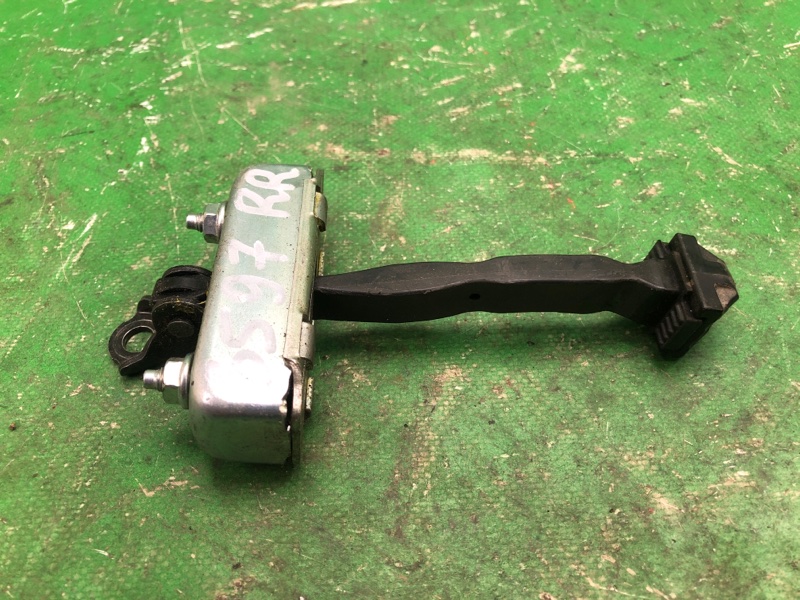 Ограничитель двери задний TOYOTA 4RUNNER 10-16 2016 GRN285 4.0 1GRFE 68630-60120 Б/У