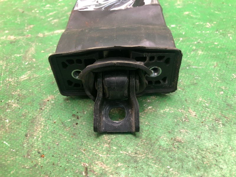 Ограничитель двери передний VOLKSWAGEN JETTA USA 10-17 162 2.5 CBUA