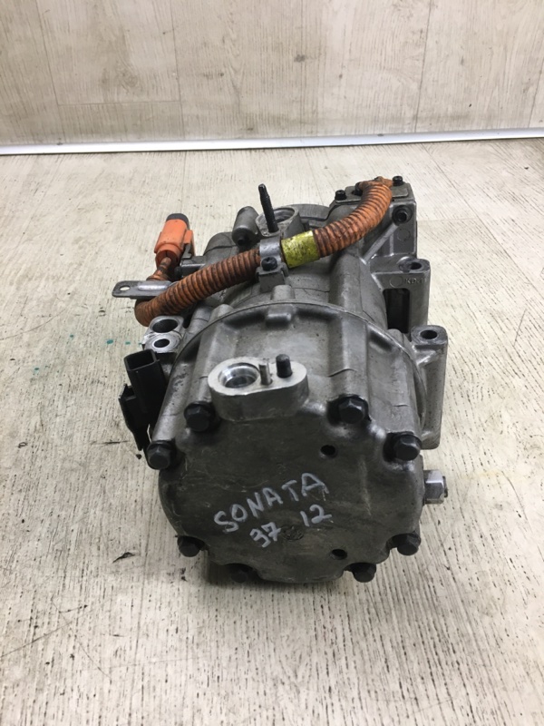 Компрессор кондиционера HYUNDAI SONATA YF 10-14 YF 2.4 G4KK