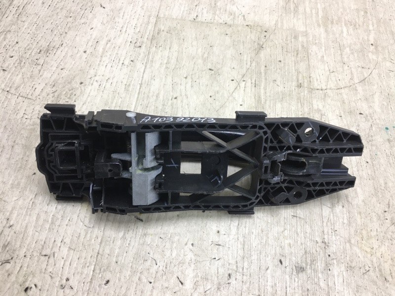 Ручка двери наружная задняя правая JETTA USA 10-17 2012 162 2.5 CBUA